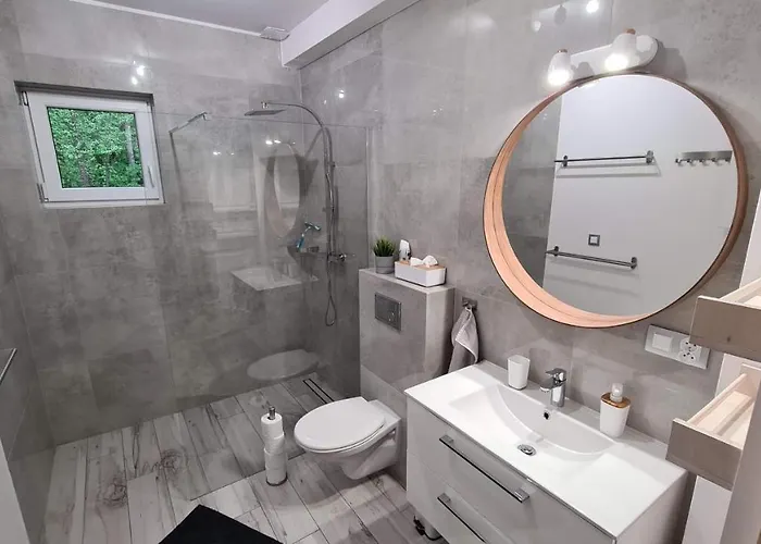 Semesterbostad Sasinko *